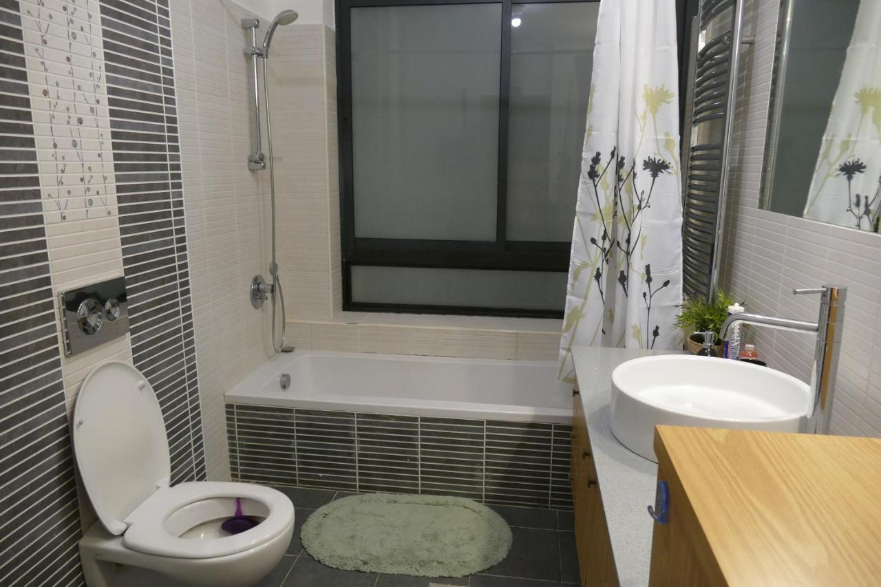 בית האומנים Artist Home Neve Ilan Exteriör bild