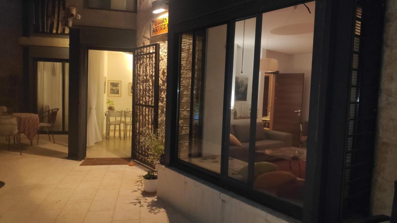 בית האומנים Artist Home Neve Ilan Exteriör bild